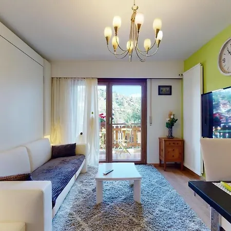 Studio Ideally Located In The Center Of Apartment